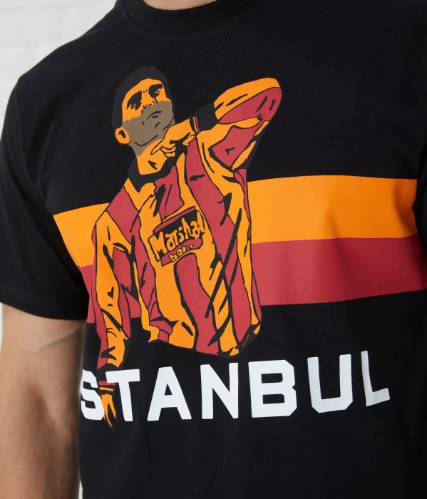 İstanbul Temalı Futbolcu Baskılı Siyah Erkek Tişört